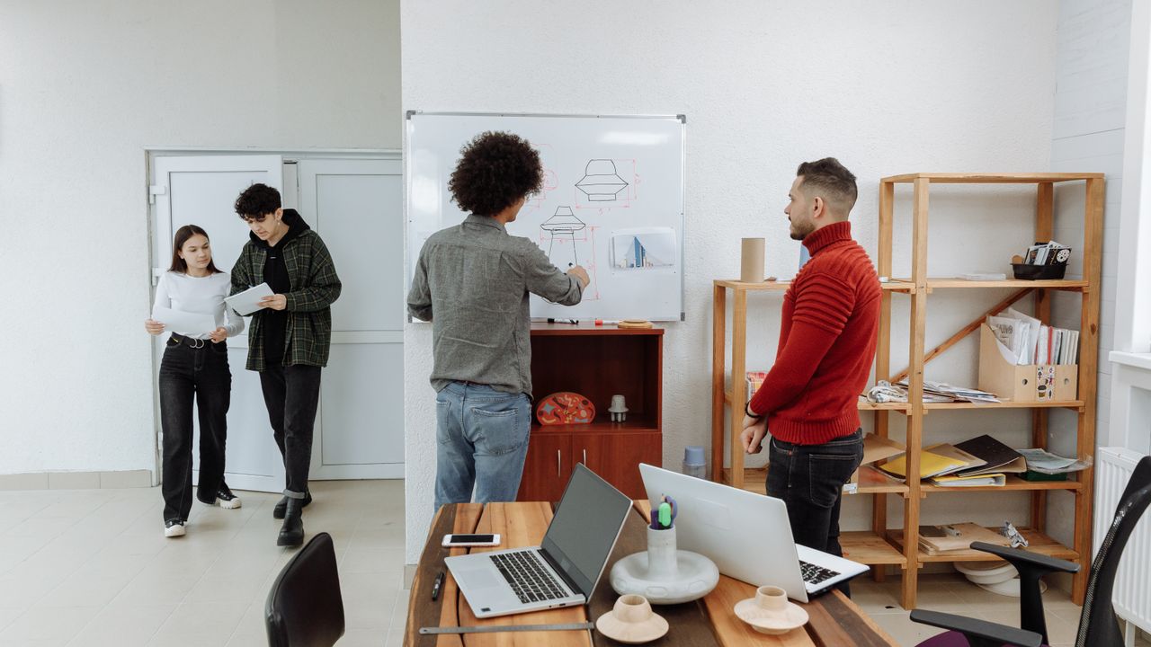Startup social media content for distribution